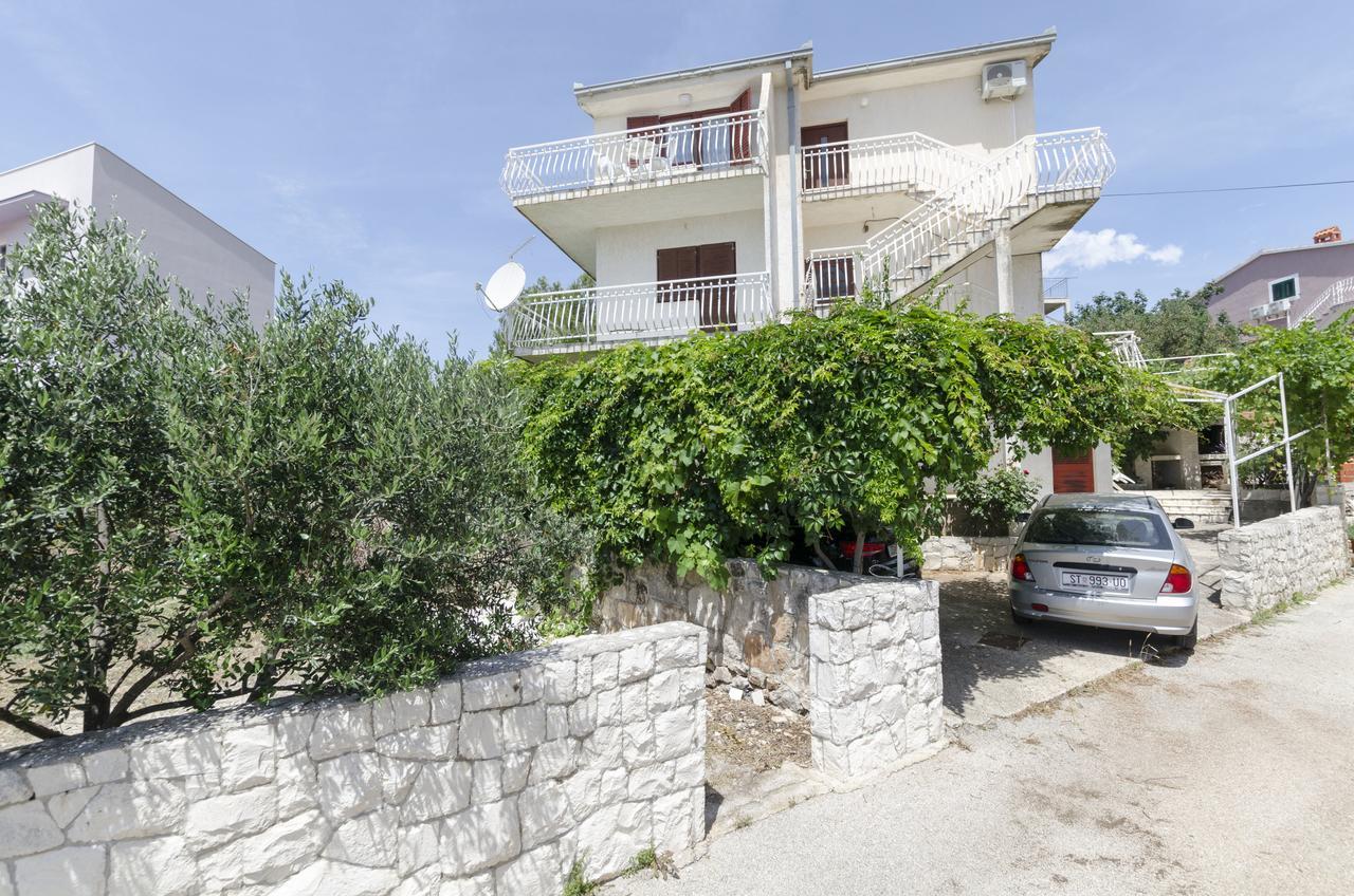 Apartments Mirko Trogir Exterior photo